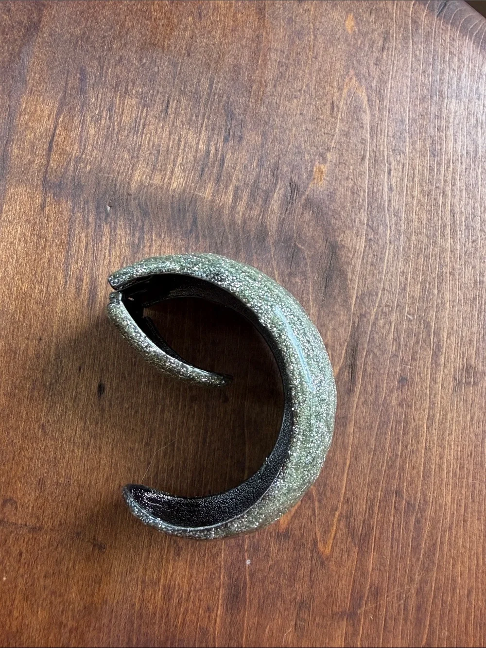 Vintage E. Pearl Glittery Chunky Resin Bangle - Sage Green
